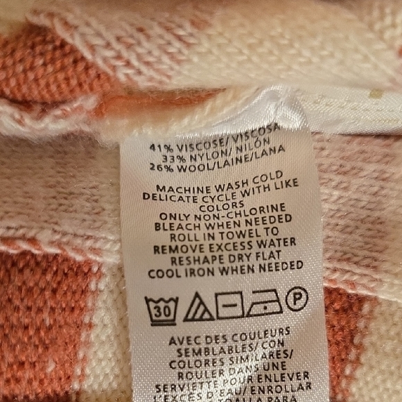 Wool LOFT Cream and Red Checkered Sweater - Picture 13 of 15